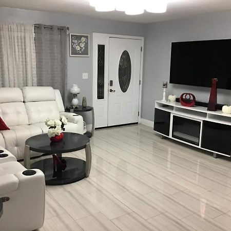 タンパ Mary'S Luxury Houseヴィラ エクステリア 写真