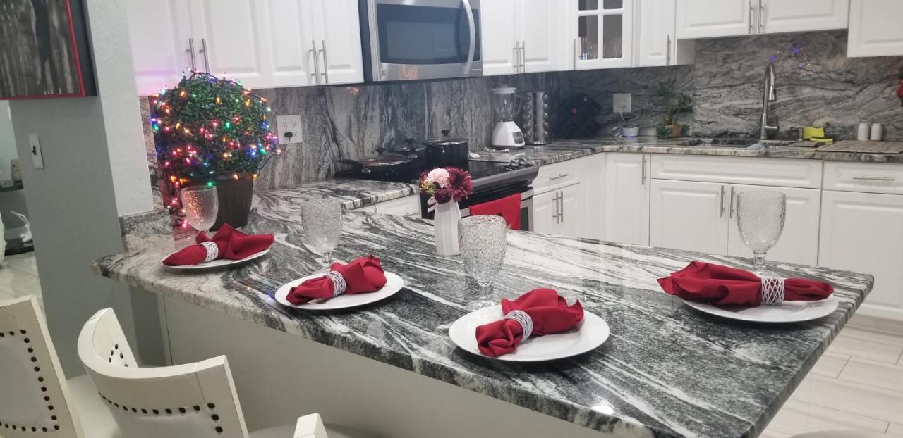 タンパ Mary'S Luxury Houseヴィラ エクステリア 写真