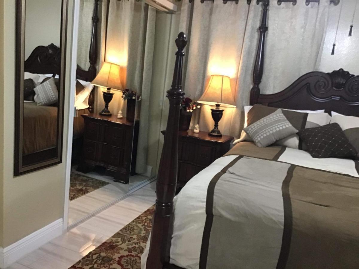 タンパ Mary'S Luxury Houseヴィラ エクステリア 写真